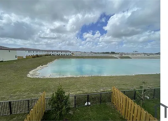 4 bed, 1600 sqft, $3,550 — Photo 3