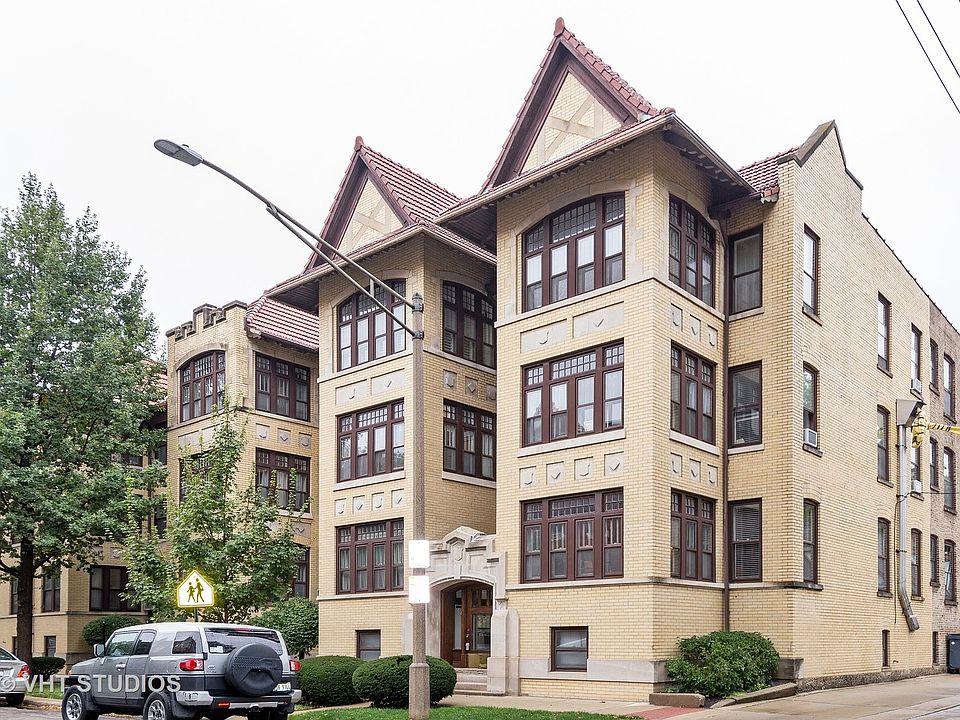 1st image of 722 Erie St APT 3