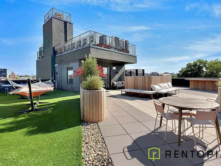 426 Tompkins Ave #4B — Photo 16