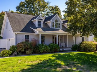 69 Terrace Ave E, Niantic, CT 06357