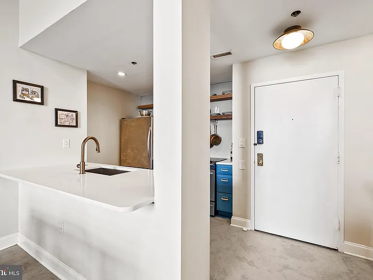 315 New St #517 — Photo 11