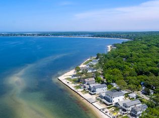 25 Hampton Rd, Sag Harbor, NY 11963