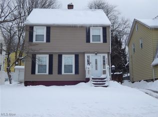 3738 Woodridge Rd, Cleveland Heights, OH 44121