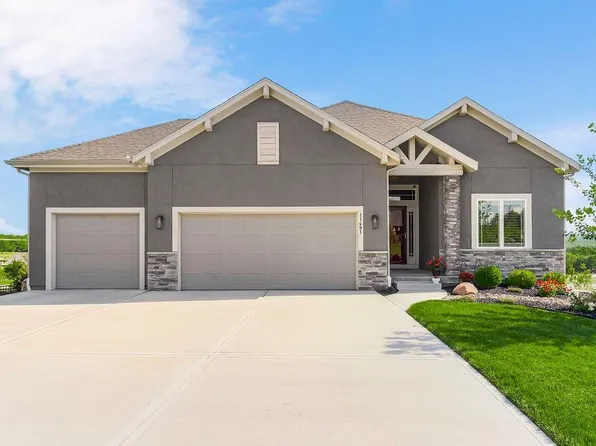 11491 S Garden St, Olathe, KS 66061