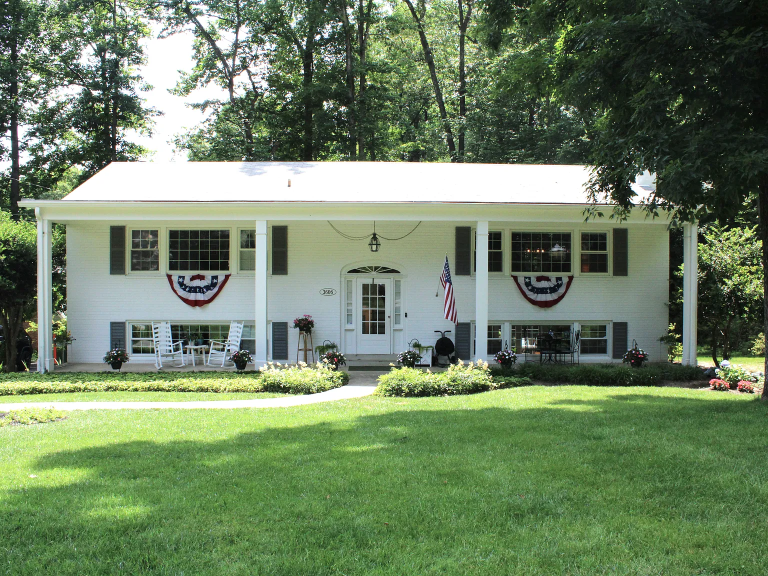 4 bed, 2680 sqft, $5,000 — Photo 3