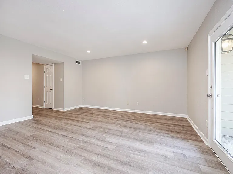 5005 Georgi Ln #174 — Photo 21
