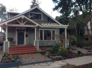 714 NE Cowls St, McMinnville, OR