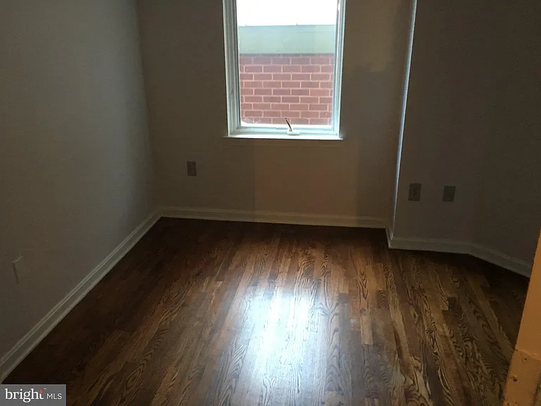 545 E Braddock Rd #101 — Photo 28