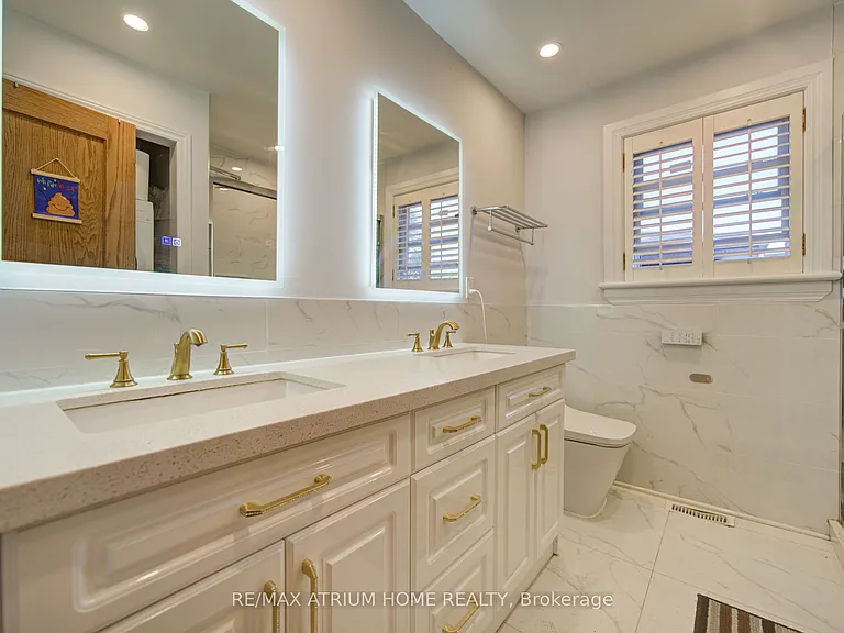 8 Patrick Blvd — Photo 18