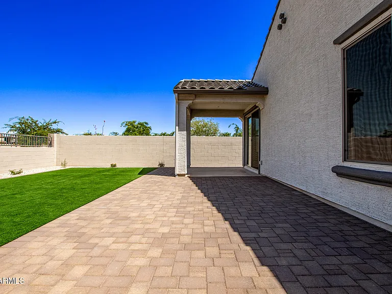 8804 W Marshall Ave — Photo 27