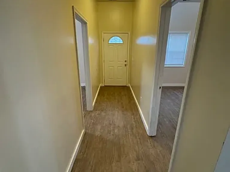 1406 Tribble St — Photo 9