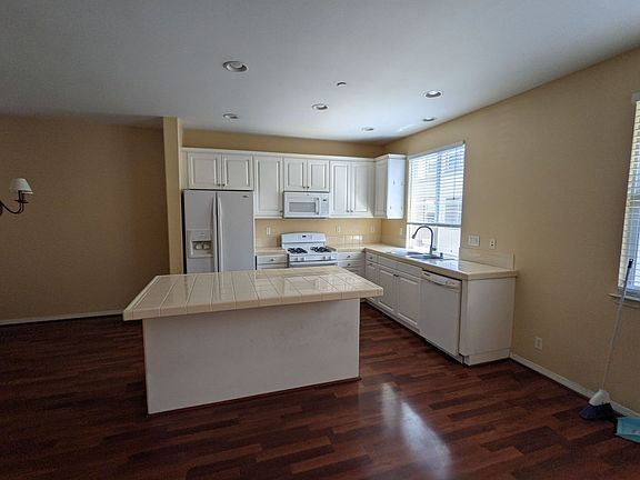 5th image of 618 McKenna St