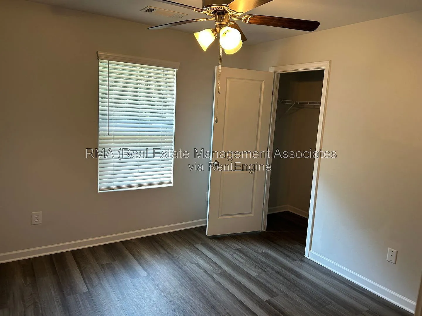 3 bed, 2.5 bath, 1240 sqft, $1,600 — Photo 4