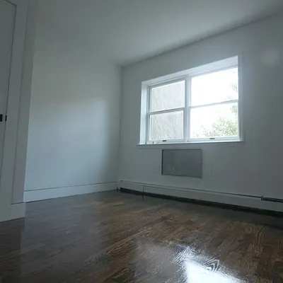 Rented by Spot It Realty LLC | media 33