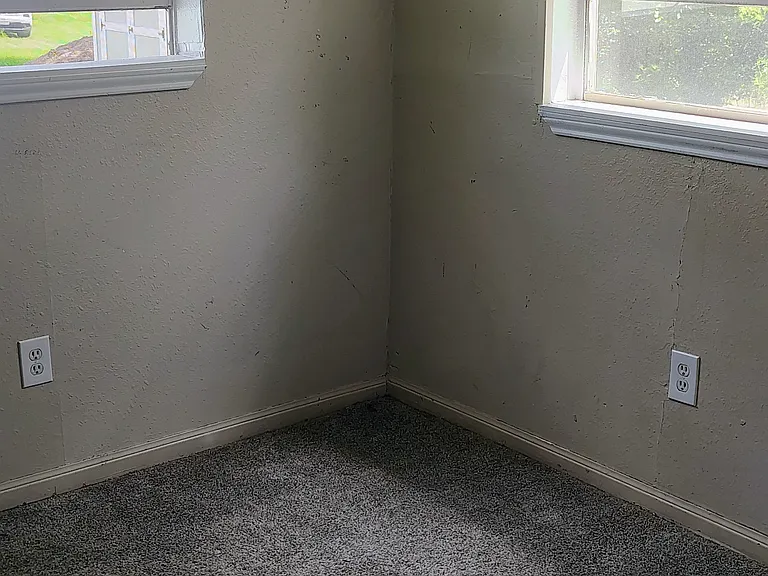 602 Little Ave — Photo 3