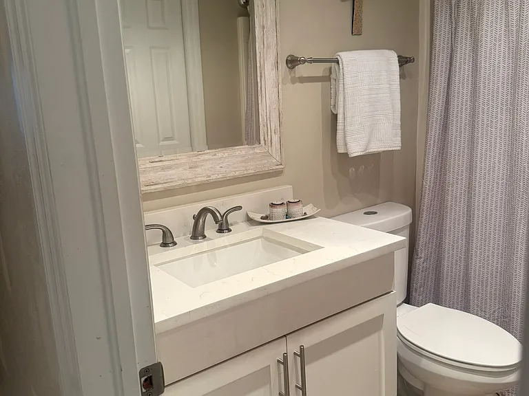 245 Lanchester Ct — Photo 19