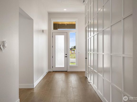3rd image of 12739 Blackfoot Drive