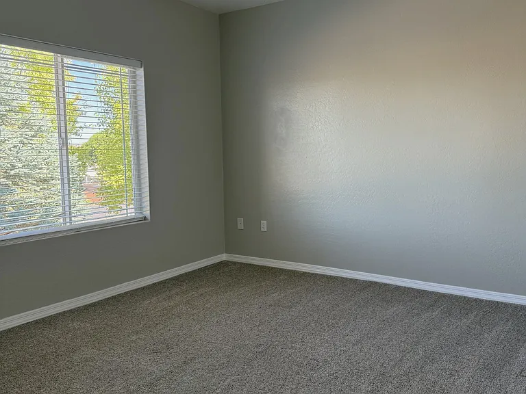 85 S Hillcrest Dr — Photo 6