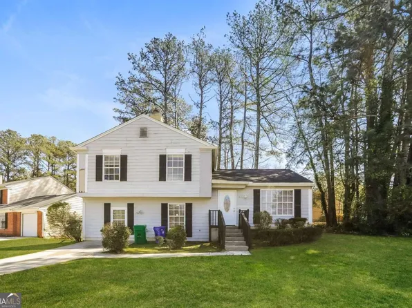 1226 Harvest Dale Ct, Stone Mountain, GA 30088