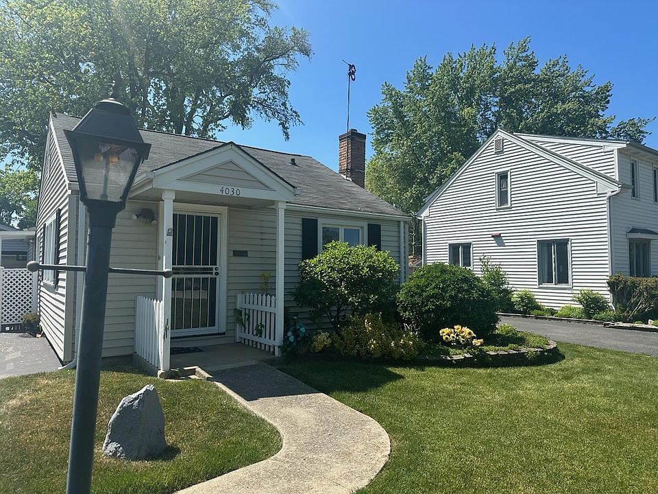 2nd image of 4030 N Lincoln St