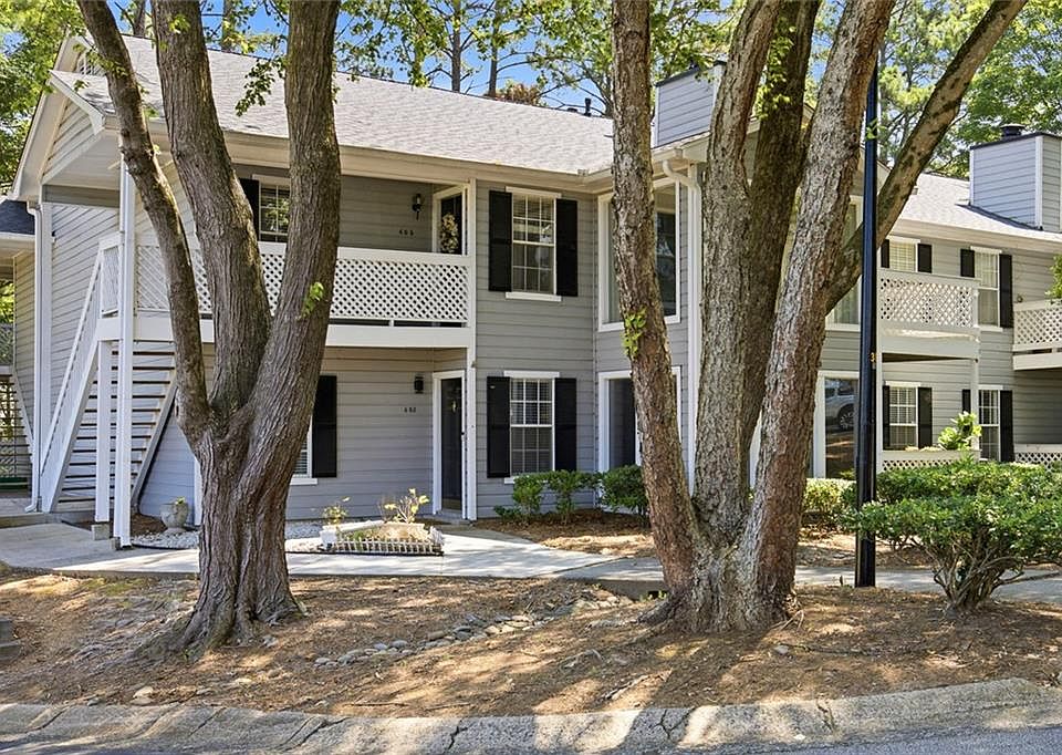 1st image of 405 Natchez Trce