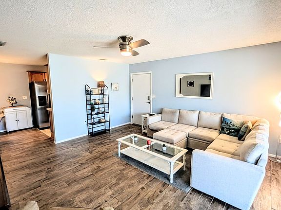 4th image of 2950 Clark Rd APT 212