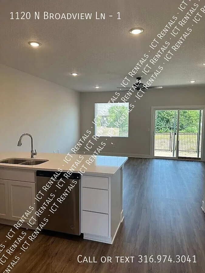 4 bed, 1951 sqft, $2,100 — Photo 1