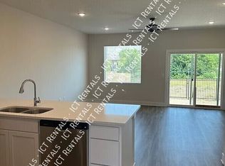 1120 N Broadview Ln #1, Andover, KS 67002