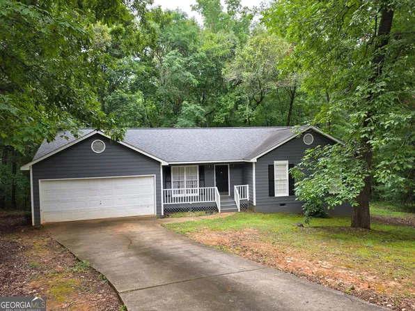 109 Huntcliff Ct, Lagrange, GA 30240