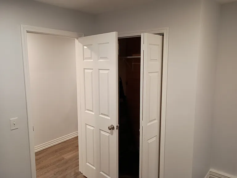 708 Bank St #1 — Photo 8