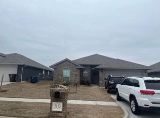 2113 Snapper Ln, Midwest City, OK 73130