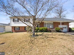 2210 Ferncroft Ave, Upper Chichester, PA 19061