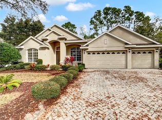415 E Blue Water Edge Dr, Eustis, FL 32736