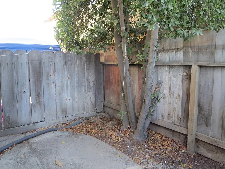 4544 N. Sharon Ave (670L-671G) — Photo 20