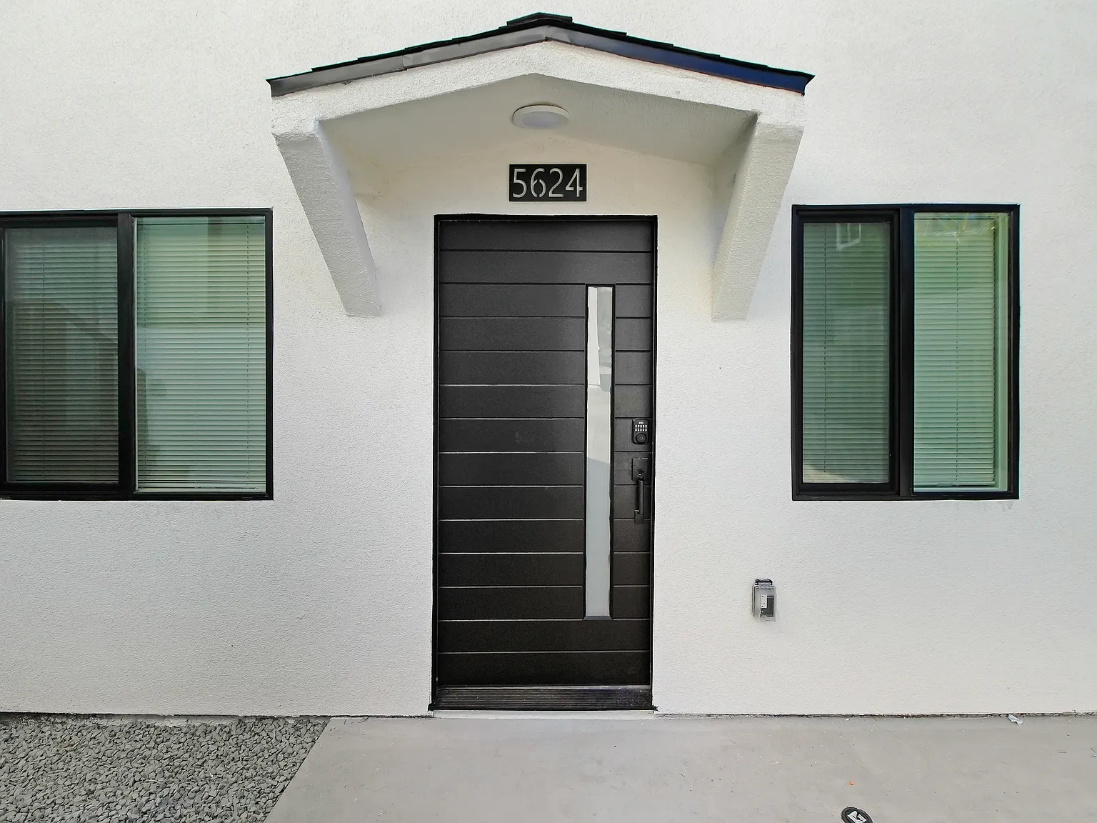 3 bed, 1225 sqft, $4,300 — Photo 3
