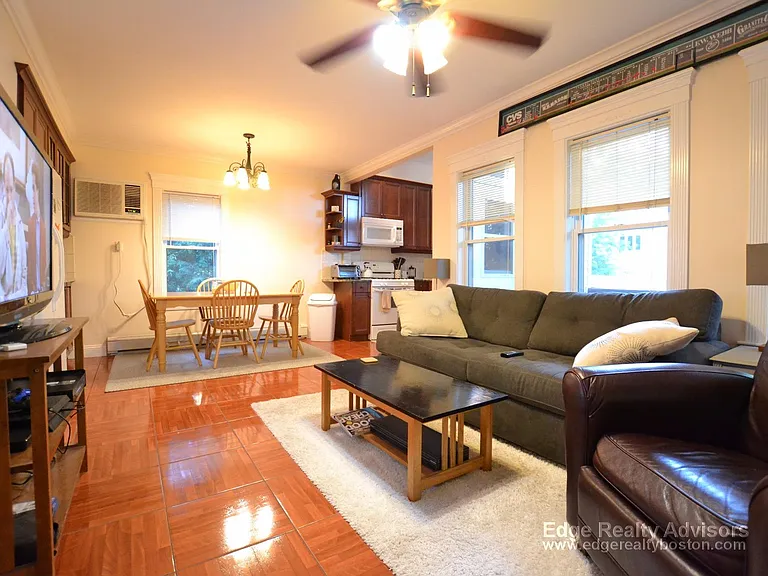 7 Delaware Pl #3 — Photo 2