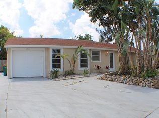 1256 Granada Blvd, Naples, FL 34103