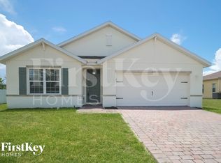620 SE 1st Pl, Cape Coral, FL 33914
