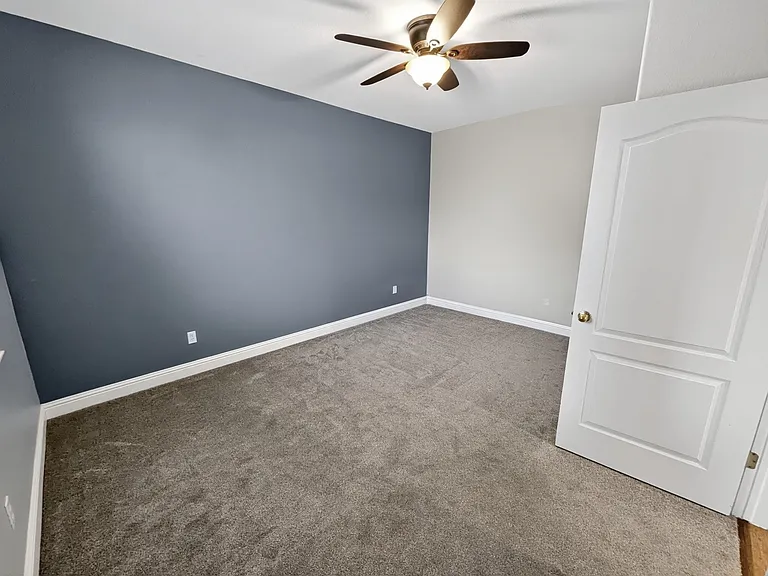 2371 Serena Ave — Photo 12