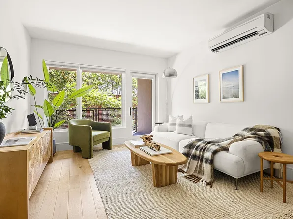 15 E 19th St #4D, Brooklyn, NY 11226