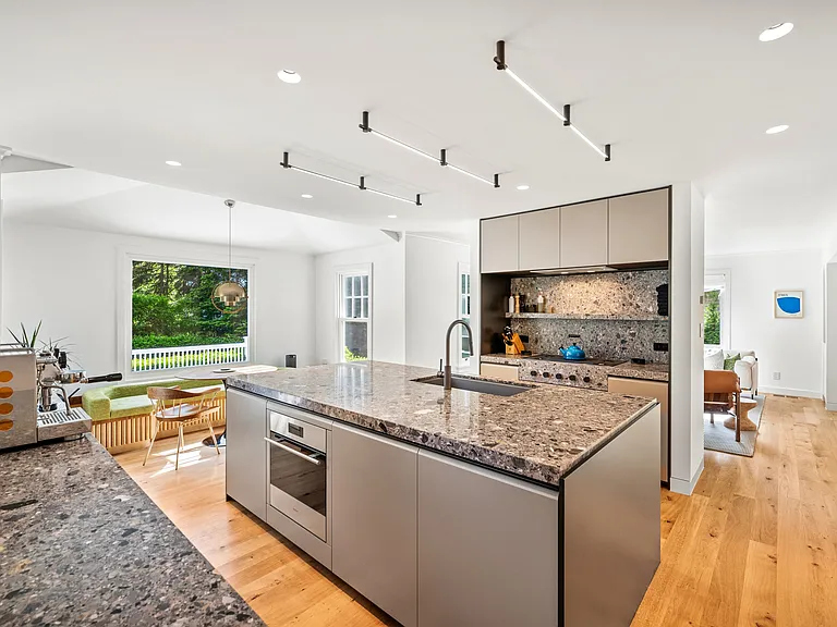 89 Mill Hill Ln — Photo 15