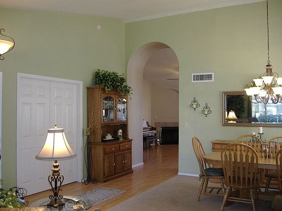 Dining Room into FR