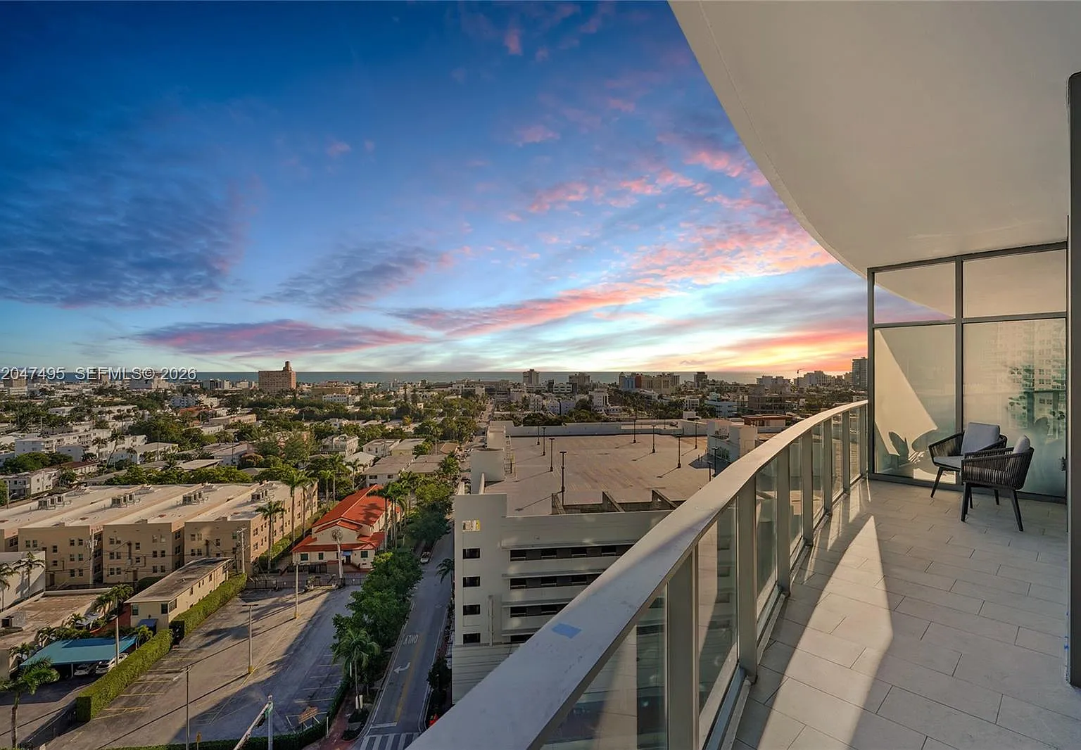 Park Residences Condo — Photo 2
