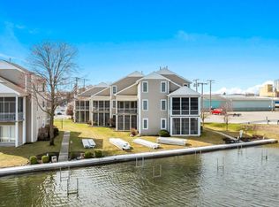 300 E Medusa St APT 5D, Syracuse, IN