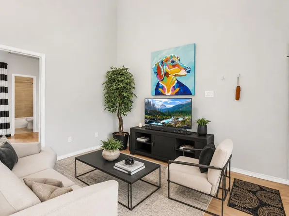 601 Nelray Blvd APT 12, Austin, TX 78751