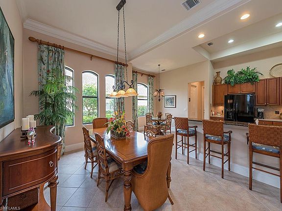 3rd image of 14089 Ventanas Ct