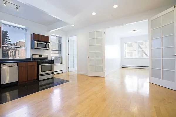 Rented by REAL New York | media 7