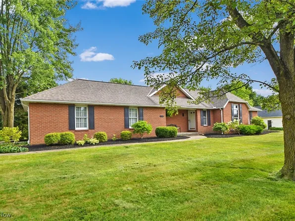 114 Brentwood Dr, Hudson, OH 44236