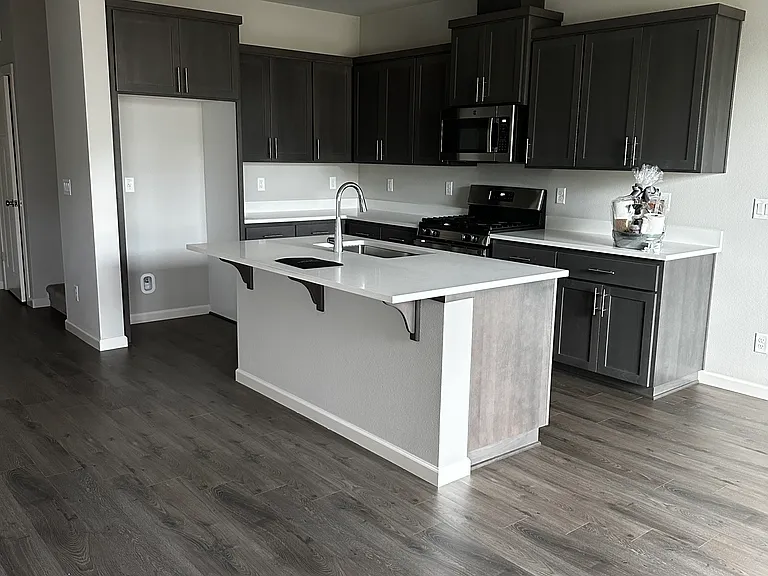 8063 SE Blanton St — Photo 1