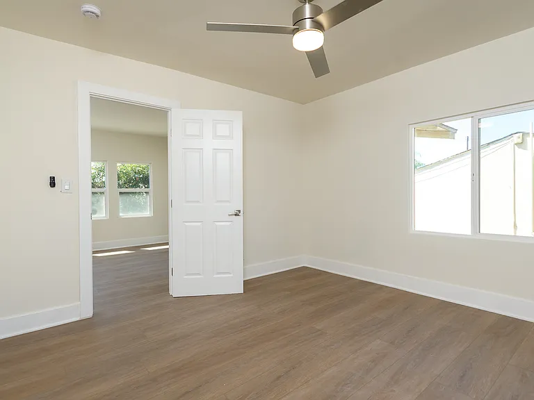 12652 Bradley Ave — Photo 13